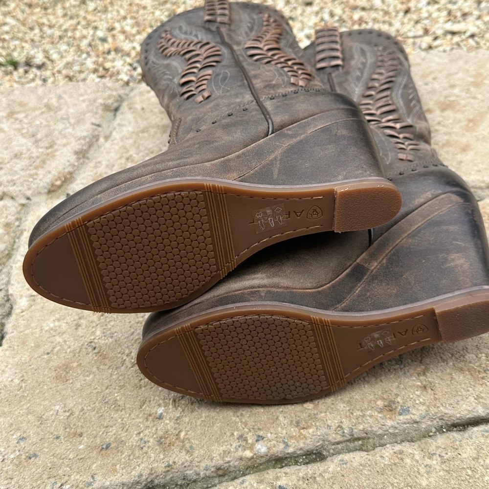 Ariat Brown Western Heeled Boots - Picture 3 of 4